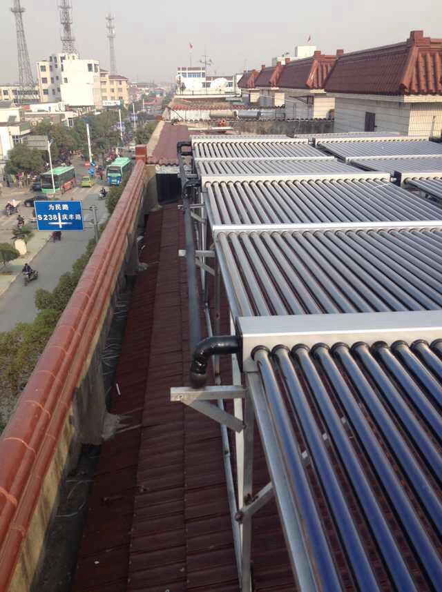 常州達成賓館太陽能熱水工程